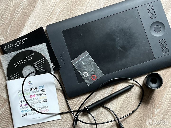 Графический планшет wacom intuos pro small