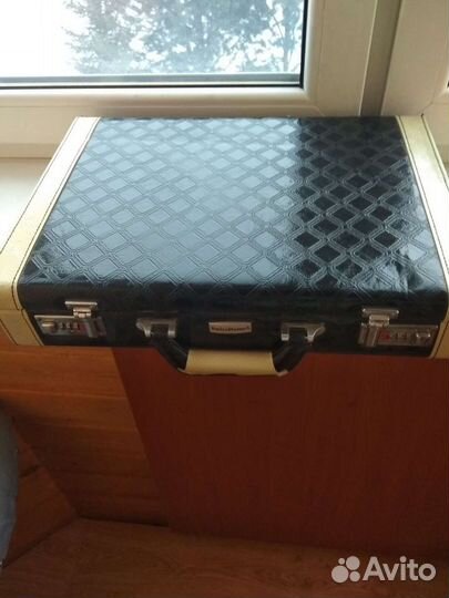 Набор кухонный,ножей в кейсе