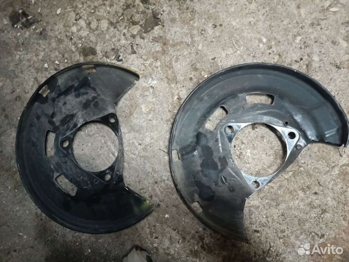 Пыльник, щит тормозного диска Шевролет Круз