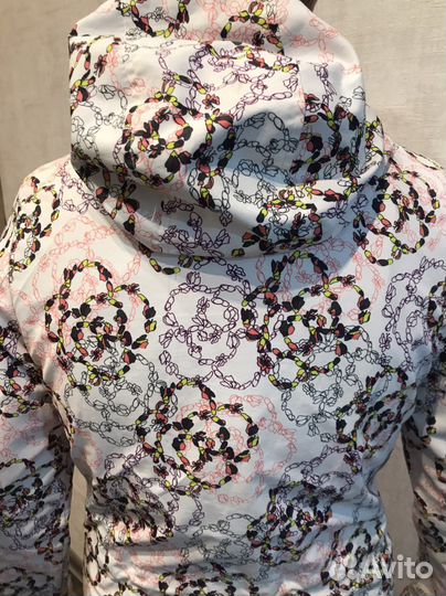 Ветровка для девочки