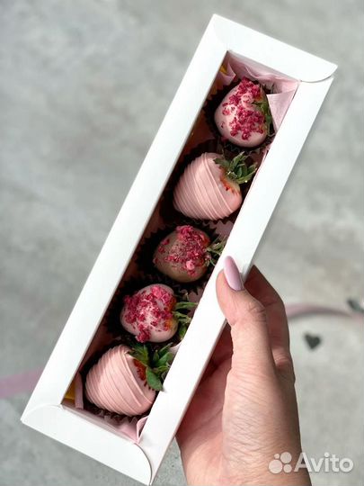 Клубника в шоколаде,букеты из клубники