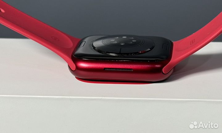 Apple Watch 7 45mm Red