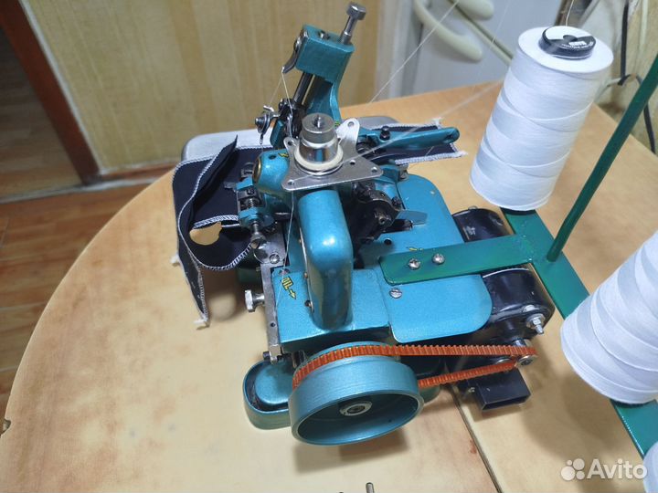 Оверлок для швейной машины