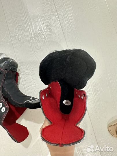 Хоккейные коньки bauer