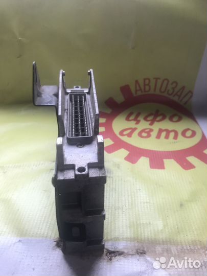 Блок управления ABS VAG 1HO907379B