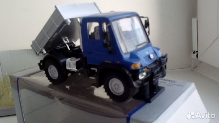 Mercedes-Benz Unimog U400, 1:43