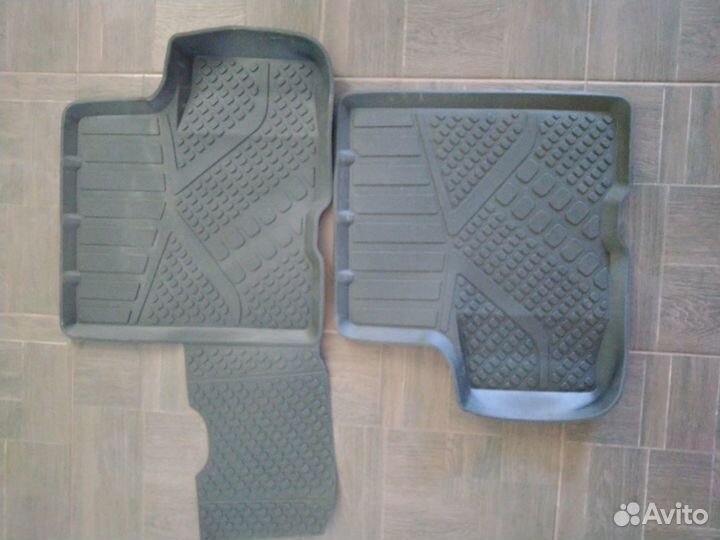 Задние коврики Ларгус/Логан/Сандеро
