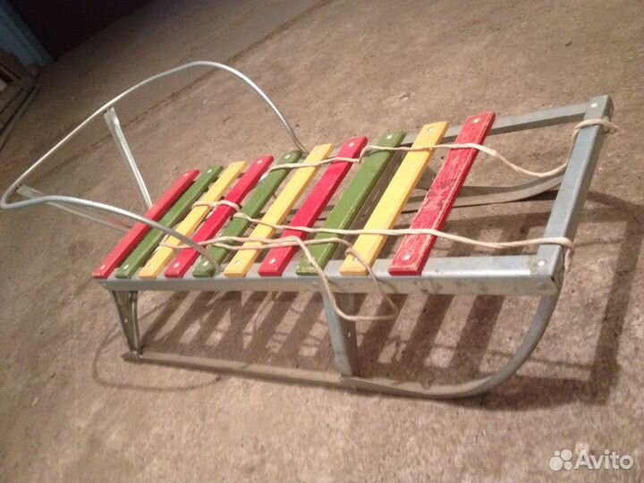 Санки детские со спинкой