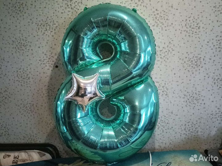 Цифра 8 на день рождения