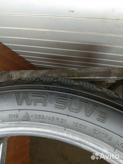 Nokian Tyres WR SUV 3 265/45 R21