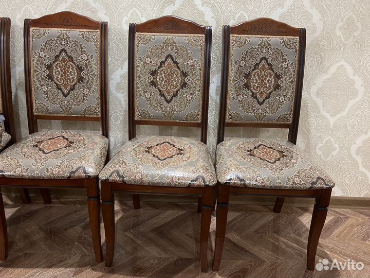 Стулья, в идеальном состояние. 15т 6 штук