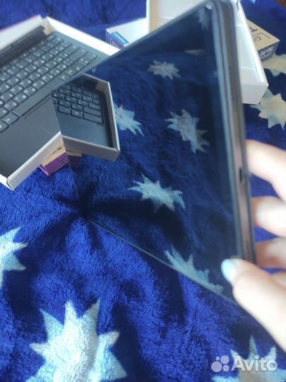 Планшет lenovo tab p11 + чехол клавиатура + стилус