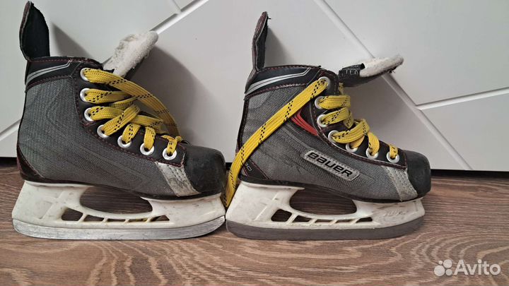 Хоккейные коньки bauer 29.5