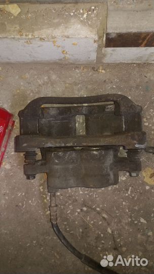 Задние тормозные супорта