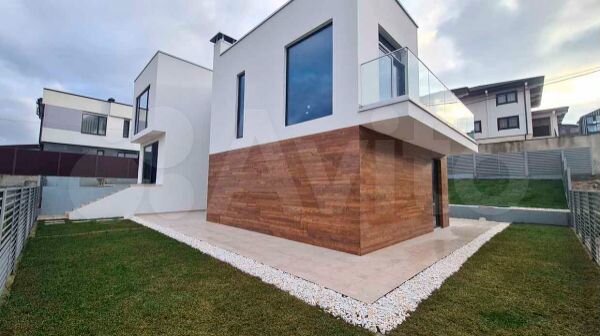 Дом 237 м² на участке 3 сот.