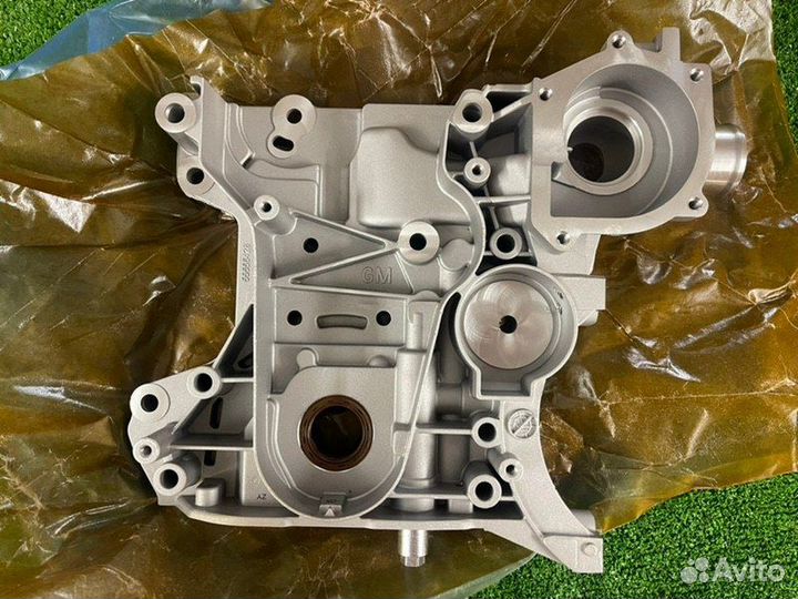 Крышка боковая масляный насос Astra Zafira Vectra