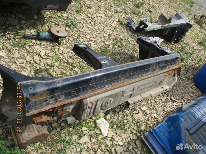 Правый порог Митсубиси лансер 9