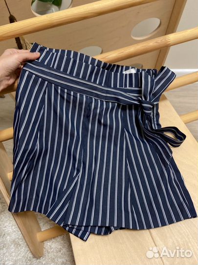 Шорты женские