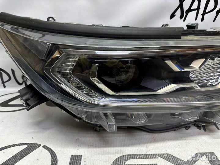 Фара передняя правая Toyota Rav4 50 2019-Н.в