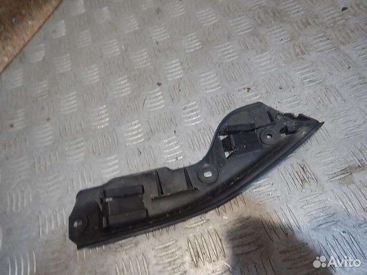 Кронштейн бампера заднего левый, Volkswagen -touareg (02-10)