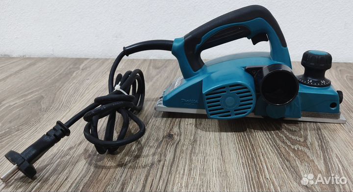Электро рубанок makita KP800