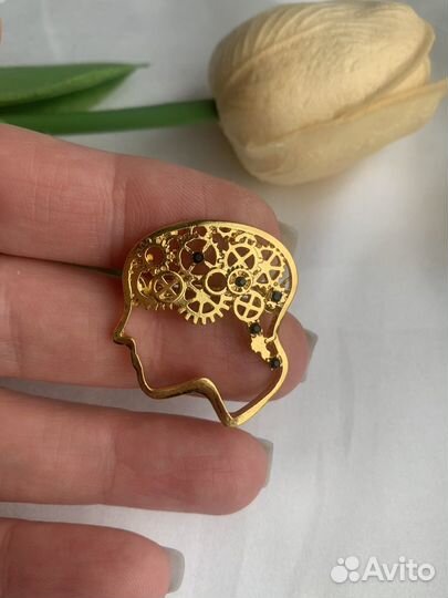 Брошь креативная