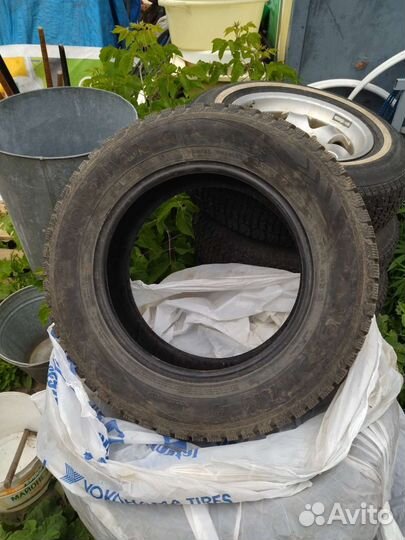 Nordman Nordman 4 215/65 R16