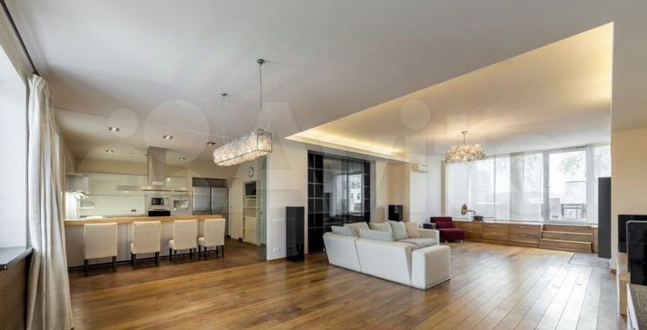 5-к. квартира, 280 м², 7/8 эт.