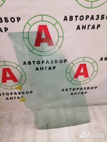 Стекло переднее левое Nissan Note E11 HR16DE 2006