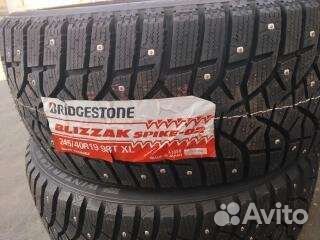 Bridgestone Blizzak Spike-02 245/45 R19