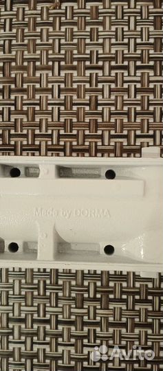 Доводчик дверной