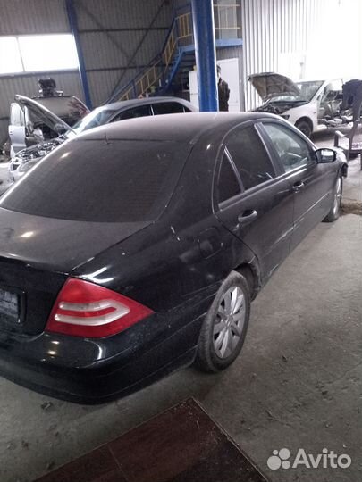 Разбор авто Mercedes-benz c-class W203