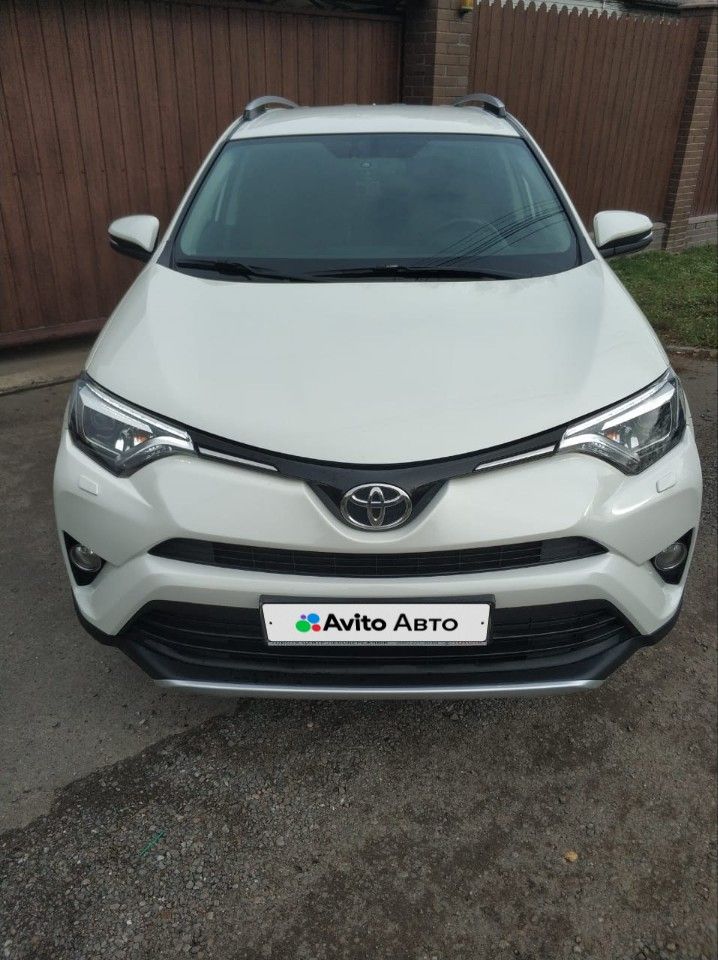 Toyota RAV4: фото владельца