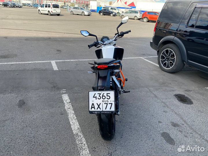 Ktm duke 200