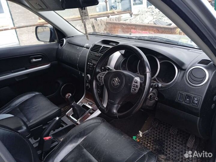 Дверь передняя левая suzuki grand vitara 2 2008