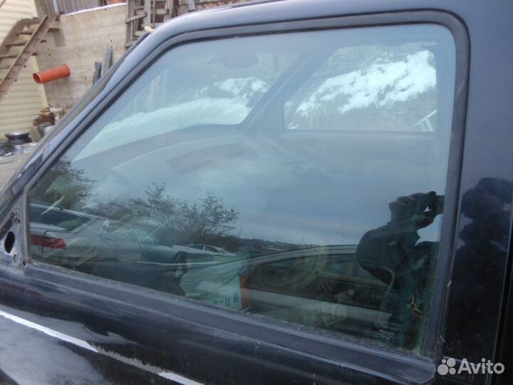 Стекло двери передней Chevrolet Blazer 1995-2005