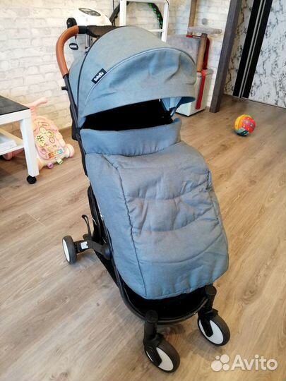 Прогулочная коляска babyzz D200