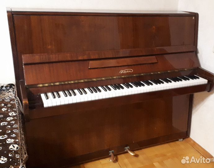 Продам пианино Кама в очень хорошем состоянии