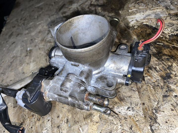 Заслонка дроссельная 1ZZ-FE Toyota Celica ZZT230 2