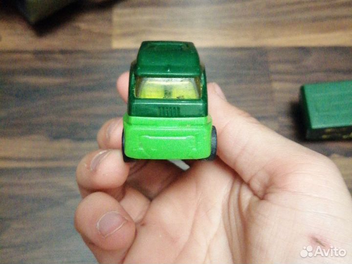 Hot wheels машинки