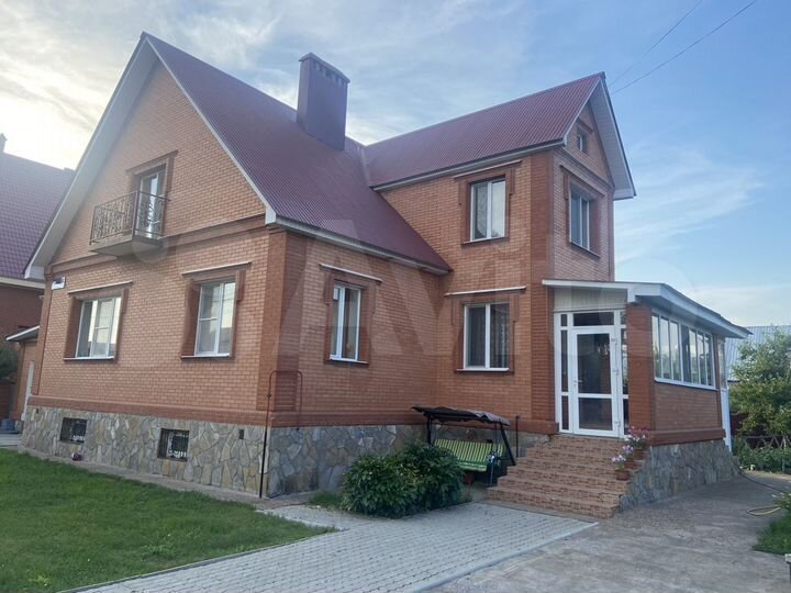 Дом 181 м² на участке 10 сот.