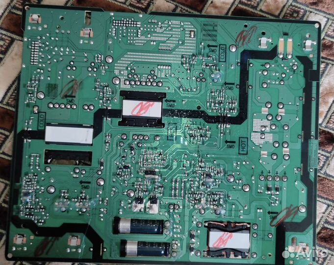 BN44-00977A от Samsung QE55Q70rauxru