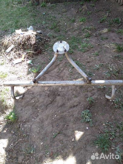 Крепление запасного колеса на ниву