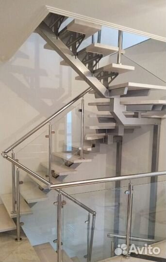 Лестница для офиса