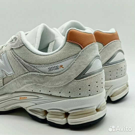 Кроссовки New Balance 2002R