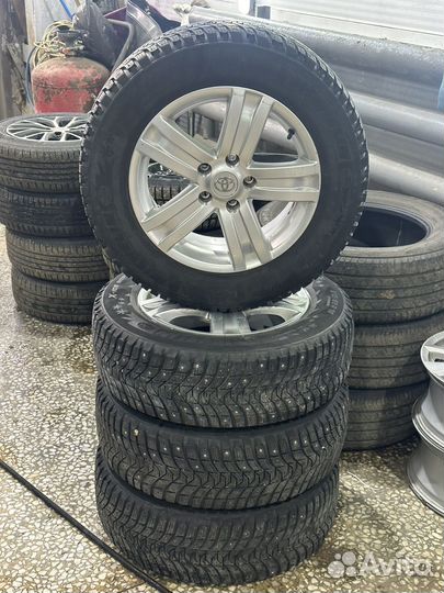 Литые диски на toyota camry R-16