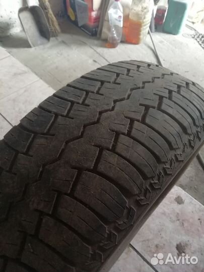 Uniroyal Hideaway 195/65 R15 90B
