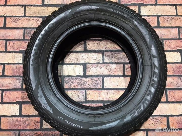 Kumho I'Zen KW22 215/65 R16