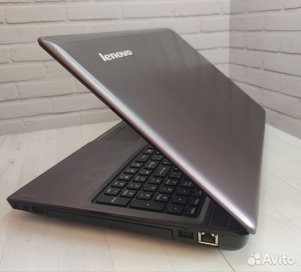 Lenovo Z570