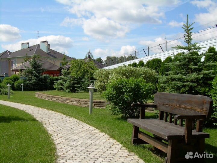 Садовник,агроном,биолог. Специалист по растениям